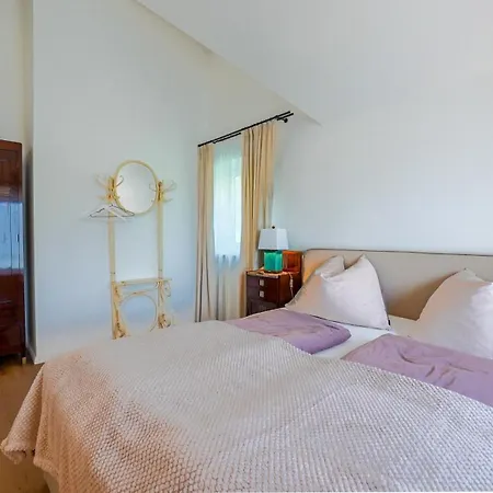 Villa Victoria By Landluft *