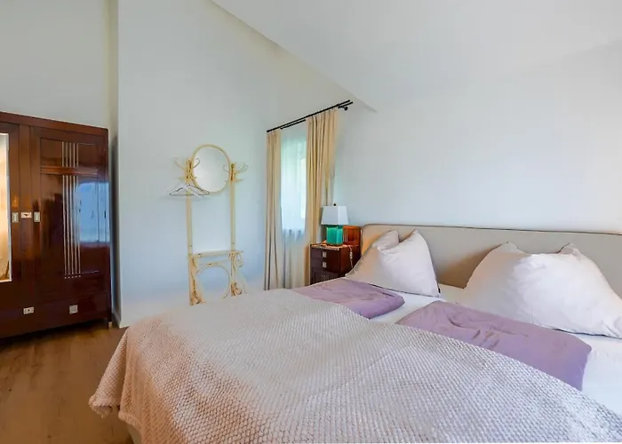 Villa Victoria By Landluft *