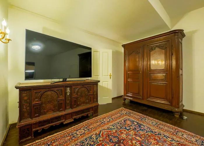 Victoria By Landluft *