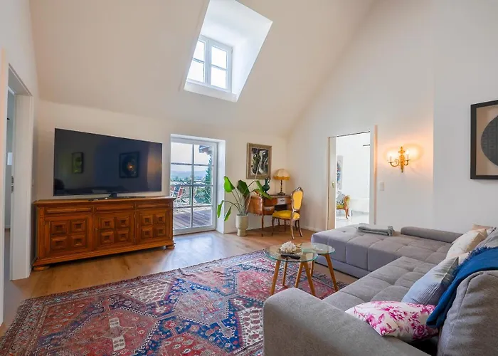 Victoria By Landluft